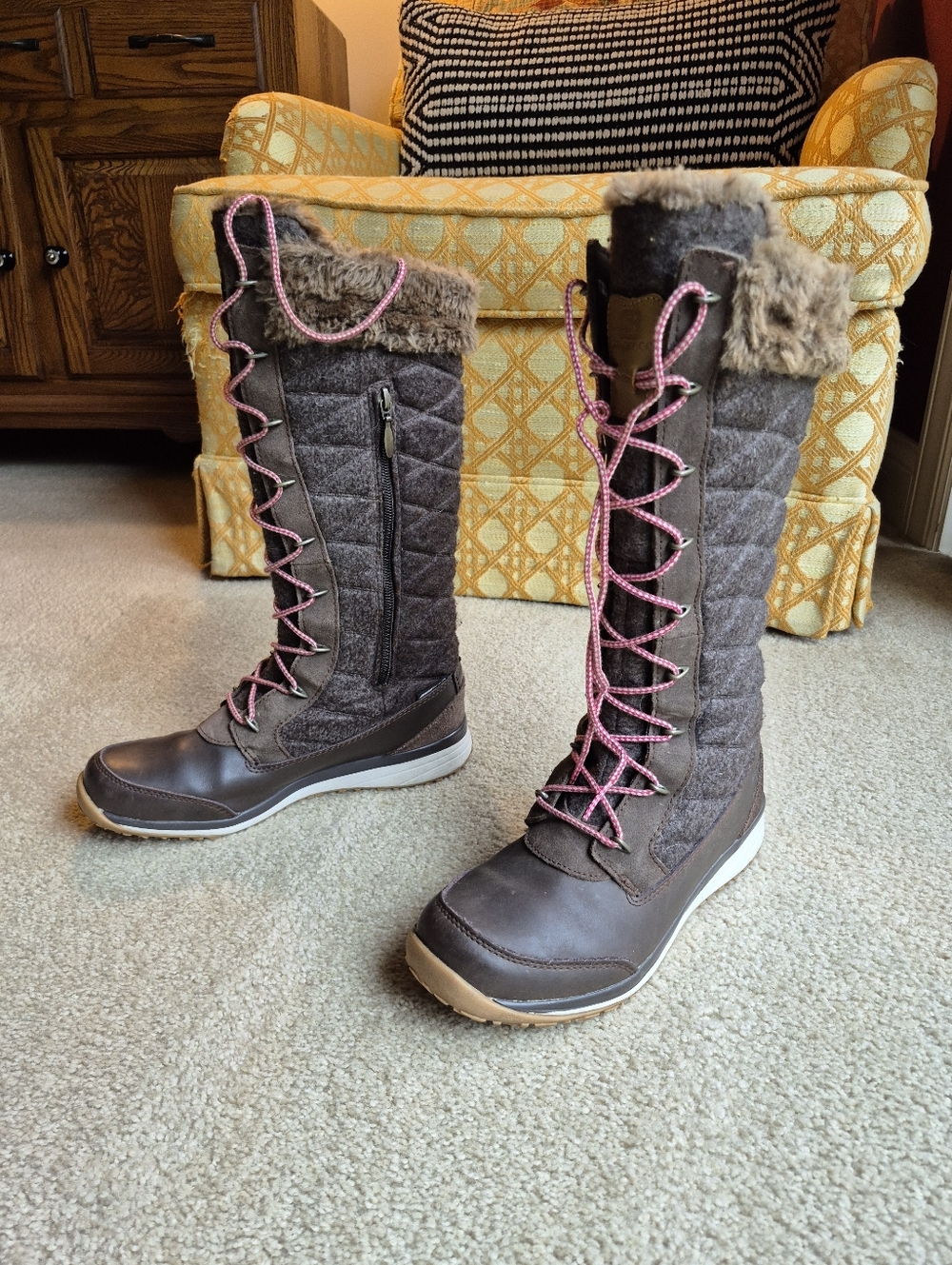 Salomon Women’s Brown Tall Winter Boots Size 8